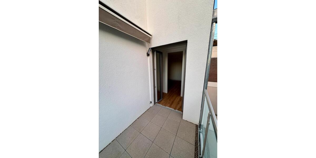 Etagenwohnung Böblingen - 2 Zimmer, 65 m&sup2;, 1.250&euro; | Angebot:27554870