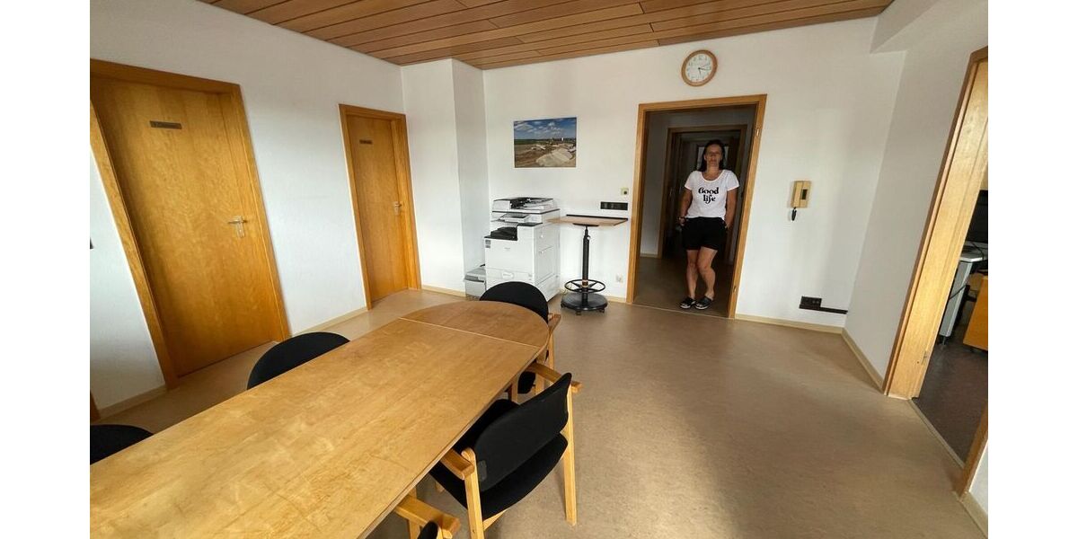 Funktionale Büro- oder Praxisfläche in Nürtingen - Gewerbeobjekt Nürtingen Neckarhausen | Angebot:27608203