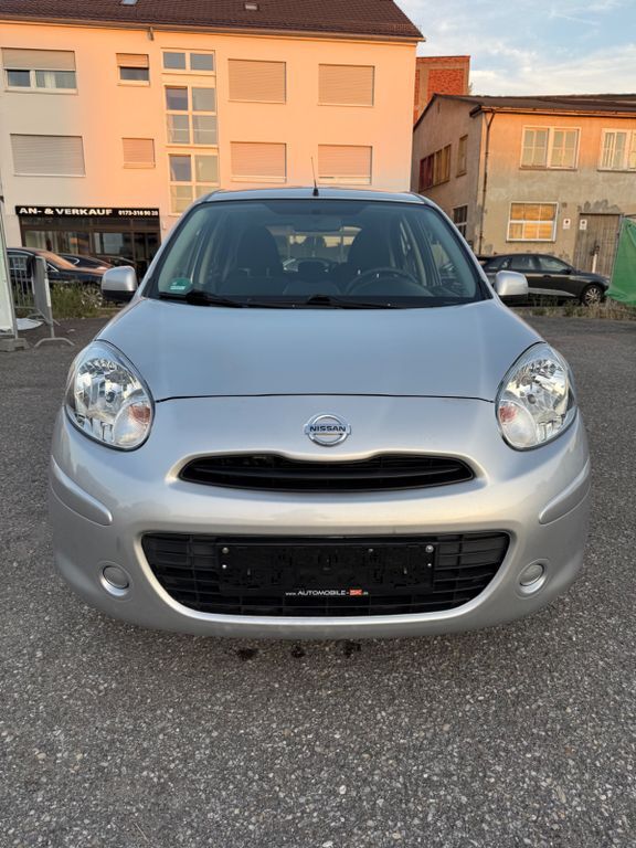 Nissan Micra 182.000 km 2.500 € Fellbach 70736