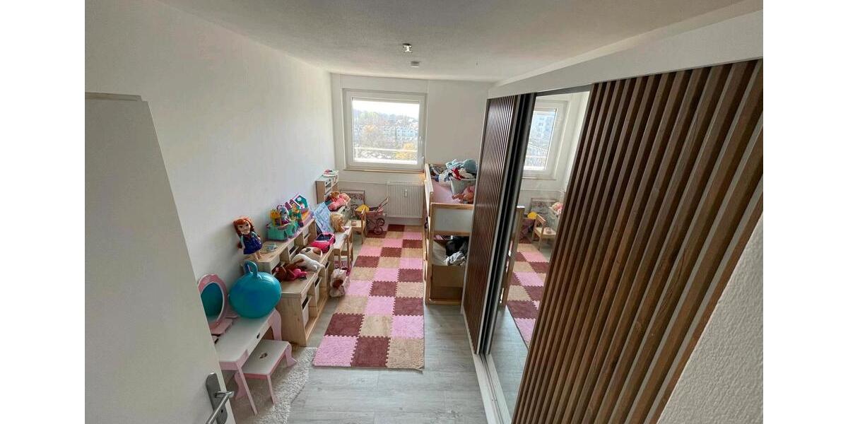 Etagenwohnung Pforzheim Eutingen - 3 Zimmer, 84 m&sup2;, 920&euro; | Angebot:25948391