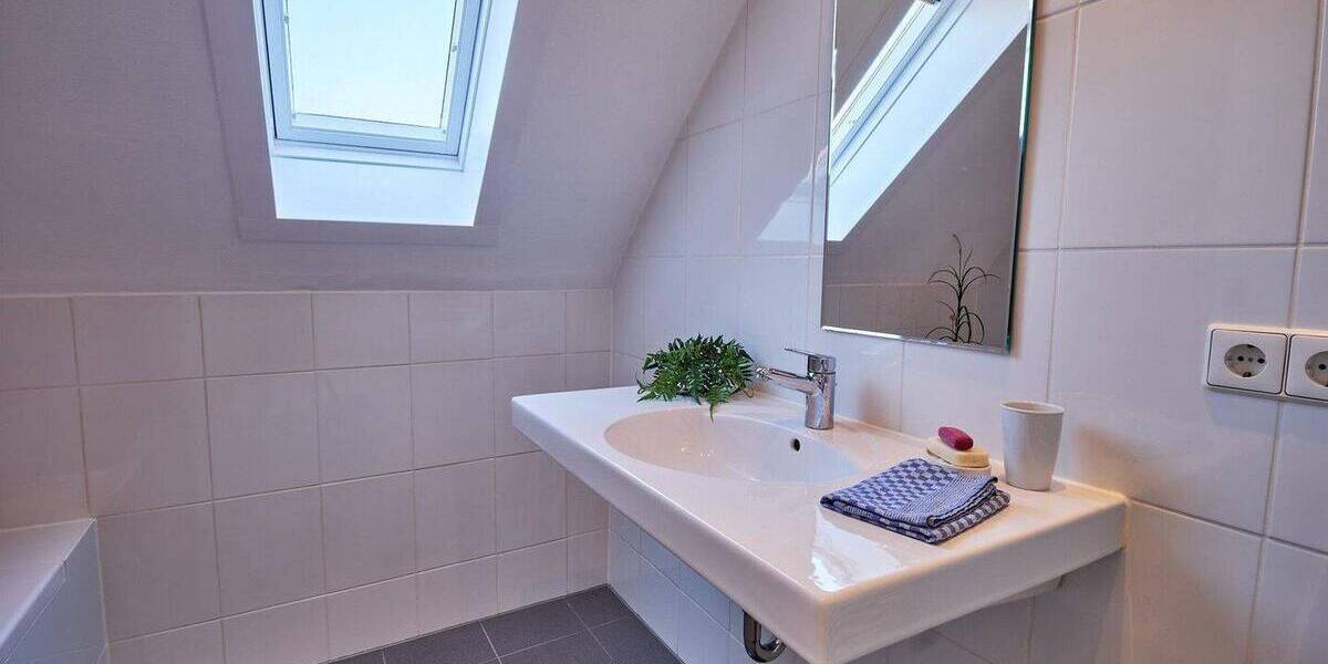Etagenwohnung Esslingen Sulzgries - 4 Zimmer, 105 m&sup2;, 359.000&euro; | Angebot:26385749