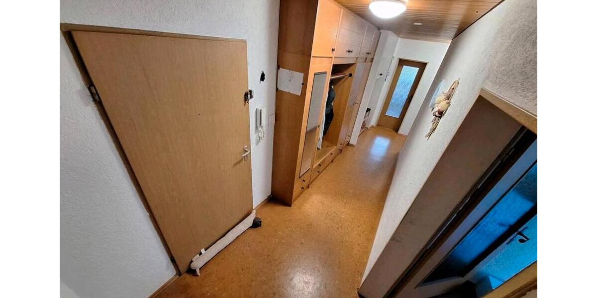 Erdgeschoßwohnung Ditzingen - 3 Zimmer, 79 m&sup2;, 900&euro; | Angebot:26313635