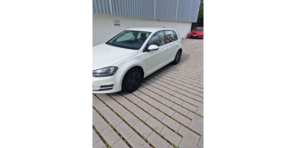 VW Golf 253.348 km 7.000 &euro; Stuttgart 70437