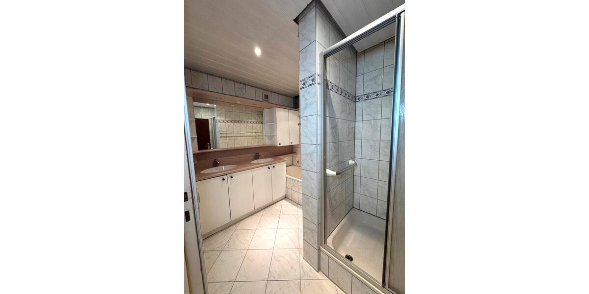 Etagenwohnung Calw - 3.5 Zimmer, 97 m&sup2;, 800&euro; | Angebot:24720552