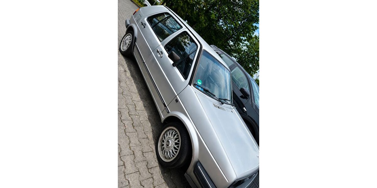 VW Golf 64.000 km 6.400 &euro; Schwieberdingen 71701