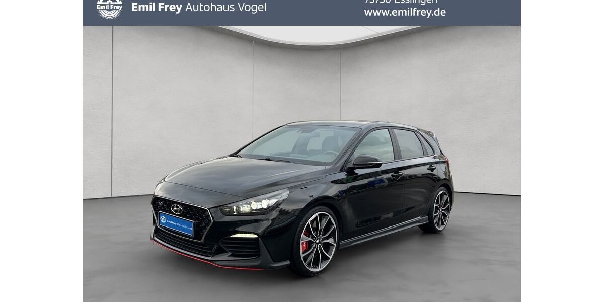 Hyundai i30 71.800 km 27.840 &euro; Esslingen 73730