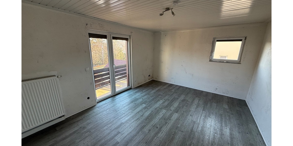 1 bis 2-Famlienhaus in Herrenberg - ruhige und gute Lage mit großem Garten