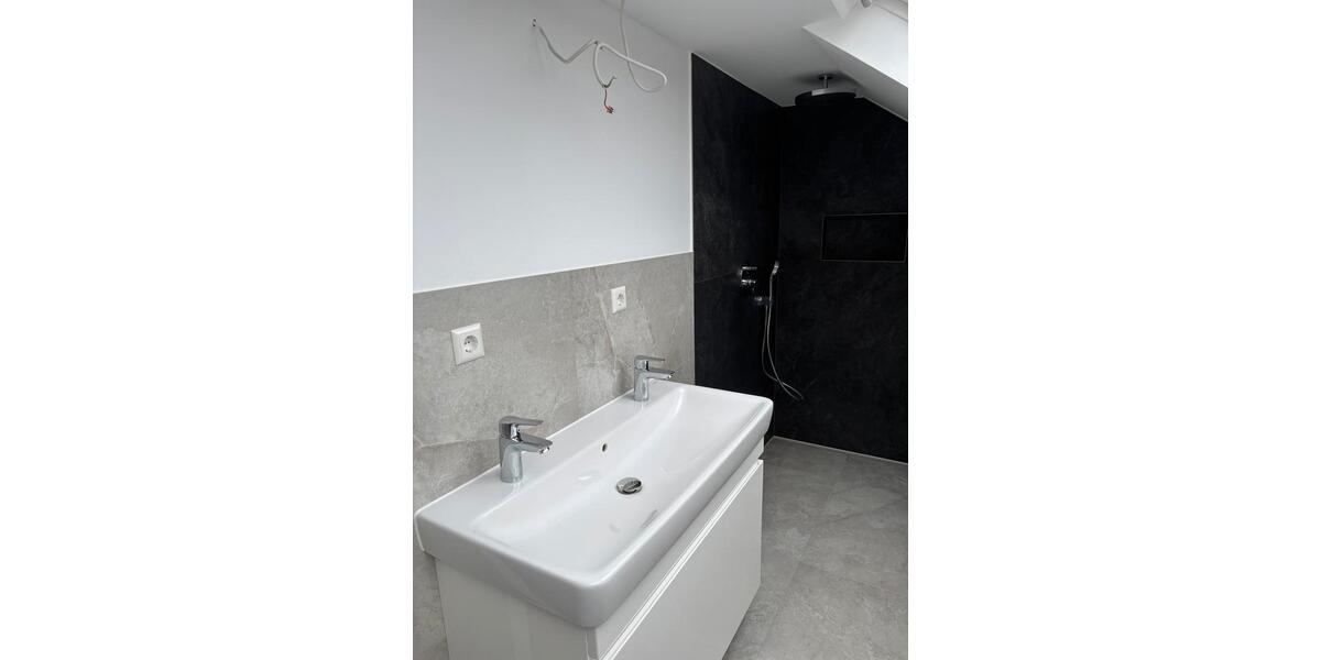 Doppelhaushälfte Filderstadt - 4 Zimmer, 135 m&sup2;, 2.200&euro; | Angebot:25059825