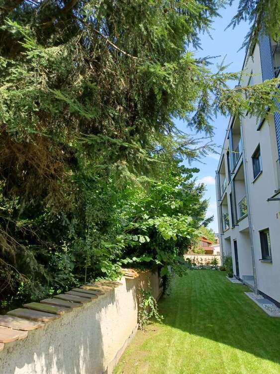 Haus zum Kaufen in Pforzheim 1.100.000 € 335.53 m²