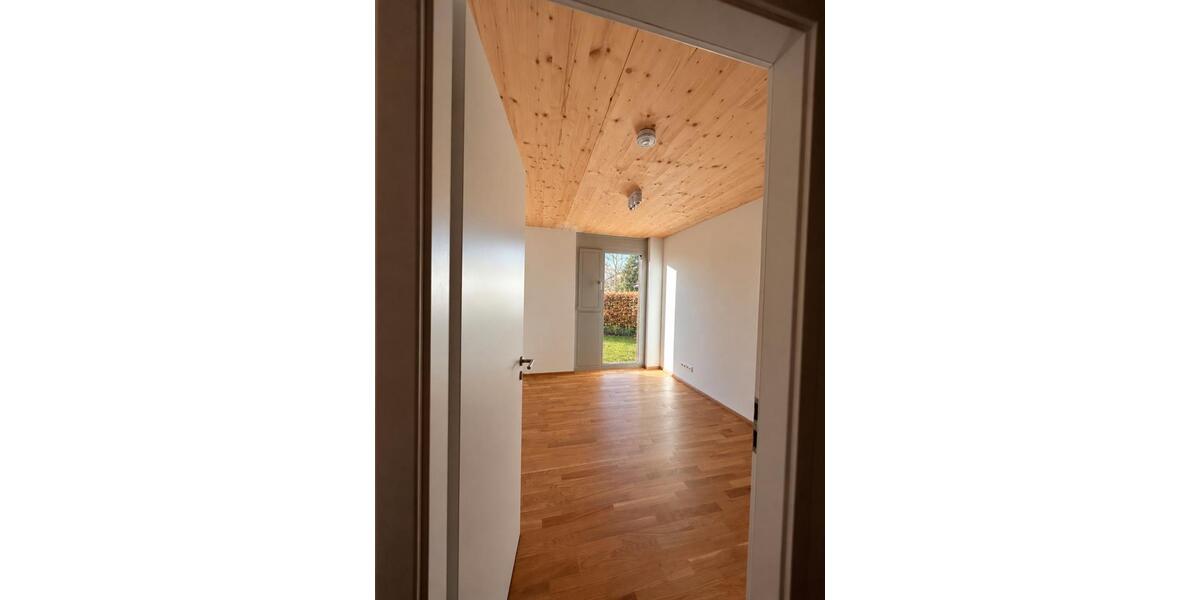 Erdgeschoßwohnung Ludwigsburg Hoheneck - 3 Zimmer, 97 m&sup2;, 1.655&euro; | Angebot:27603805