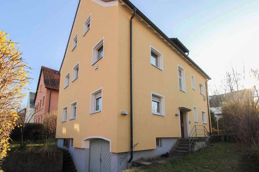 Haus zum Kaufen in Stuttgart 889.000 € 251.08 m²