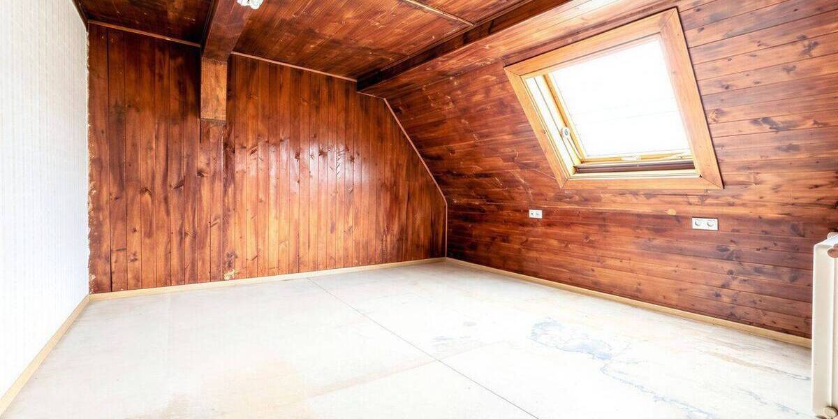 Mehrfamilienhaus, Wohnhaus Böblingen Dagersheim - 8 Zimmer, 208 m&sup2;, 389.000&euro; | Angebot:26787384