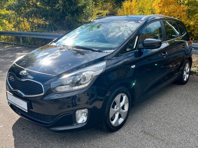 Kia Carens 159.220 km 6.290 € Böblingen 71034
