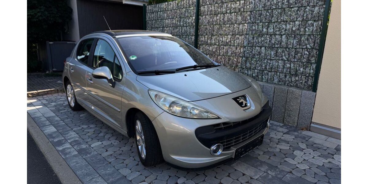 Peugeot 207 221.744 km 2.340 &euro; Neustetten 72149