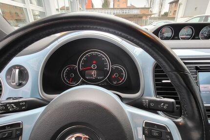 VW Beetle 98.000 km 19.900 &euro; Stuttgart 70372