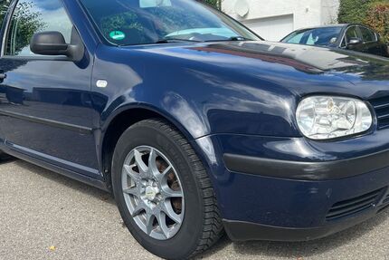 VW Golf 150.000 km 1.980 € Calw 75365