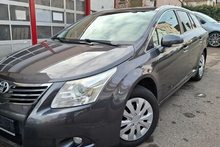 Toyota Avensis 182.000 km 7.700 € Stuttgart 70195