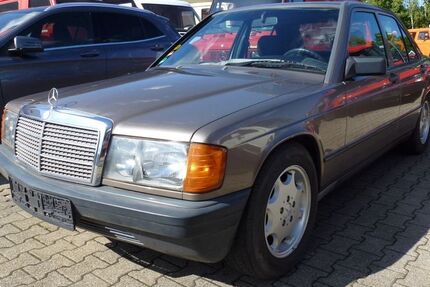 Mercedes-Benz 190 180.000 km 3.950 € Nürtingen bei Stuttgart 72622