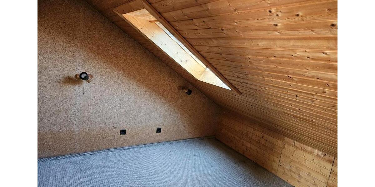 Reihenhaus Herrenberg - 5 Zimmer, 140 m&sup2;, 480.000&euro; | Angebot:25838537