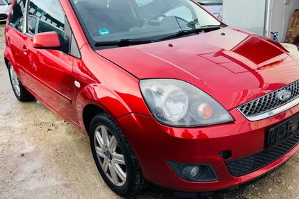 Ford Fiesta 83.000 km 2.499 &euro; Filderstadt 70794