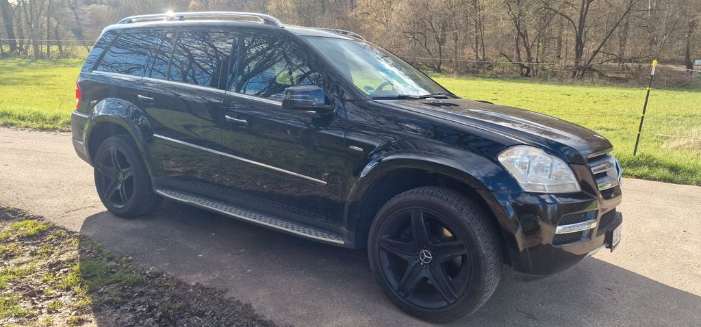 Mercedes-Benz 350 206.092 km 12.500 &euro; Denkendorf 73770