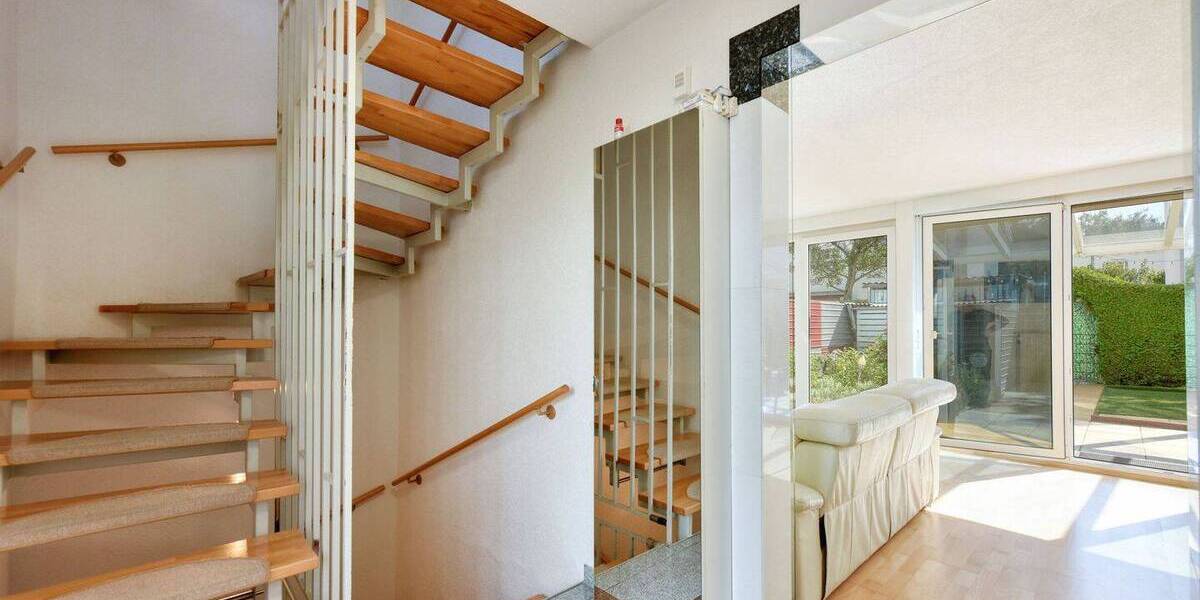 Reihenmittelhaus Stuttgart Zuffenhausen - 4 Zimmer, 119 m&sup2;, 700.000&euro; | Angebot:22449949