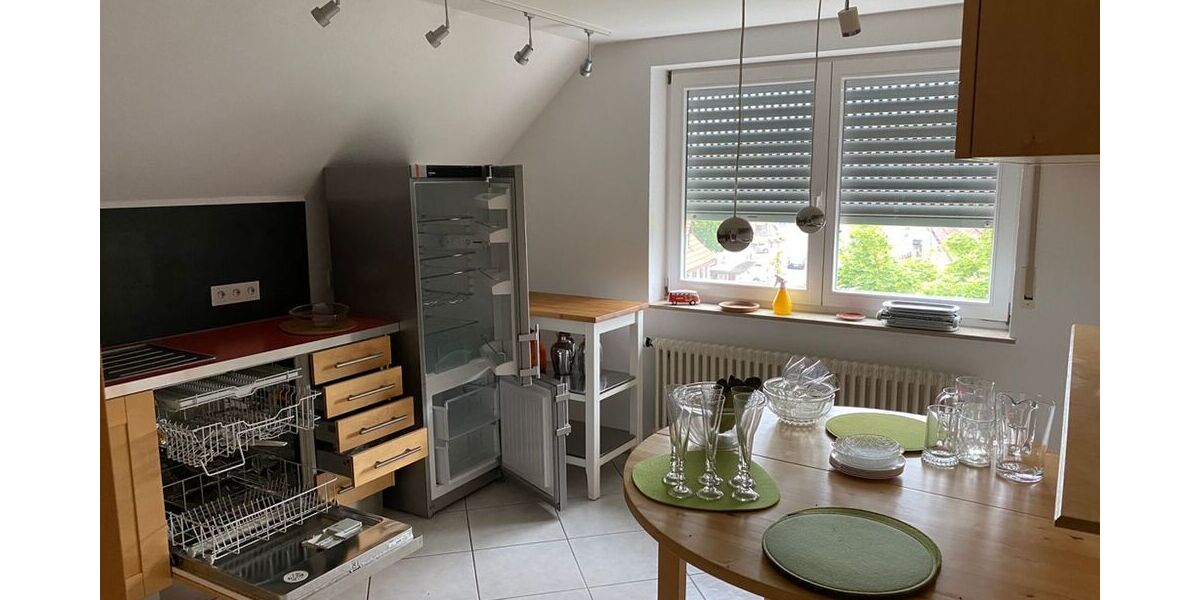 Schöne Gemütliche DG-Wohnung mit Einbauküche und nutzbarem Dachgeschoß - Etagenwohnung Deizisau | Angebot:27504679