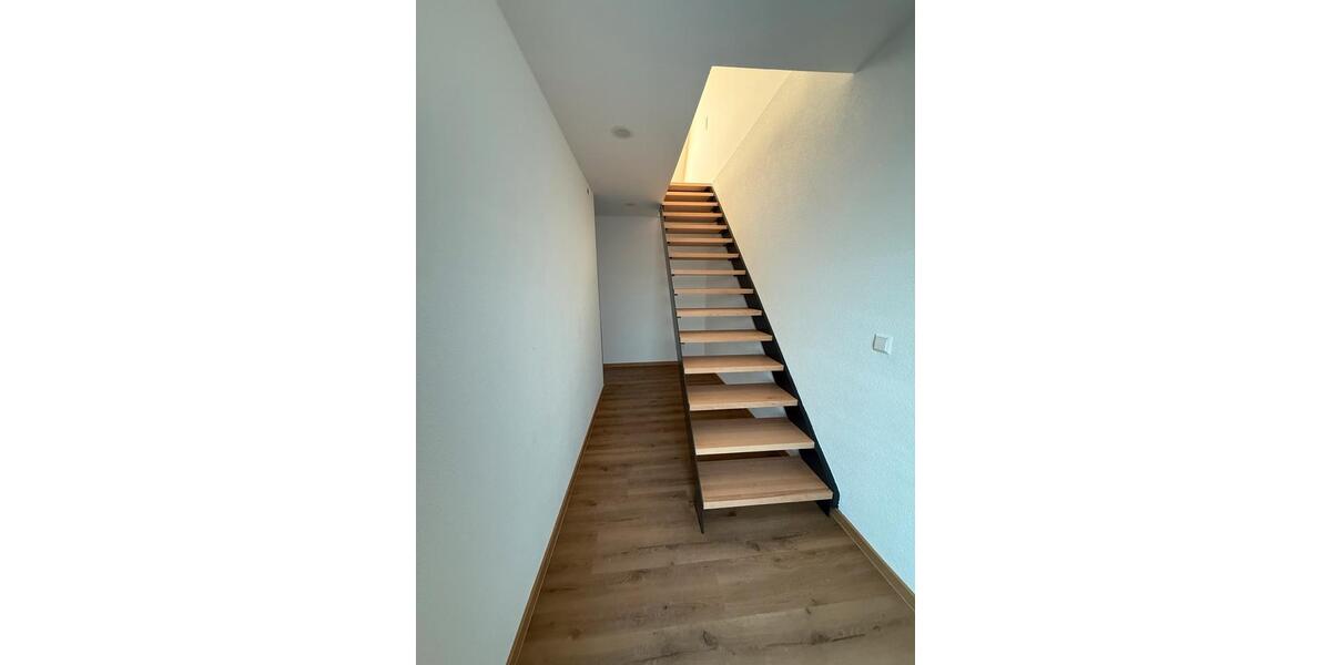 Etagenwohnung Calw - 4 Zimmer, 120 m&sup2;, 1.300&euro; | Angebot:24805997