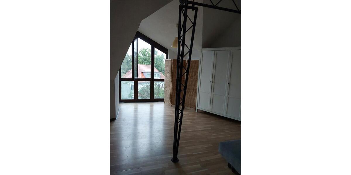Eine besonders schöne Dachgeschosswohnung für eine Person - Appartement Stuttgart Feuerbach | Angebot:27649208