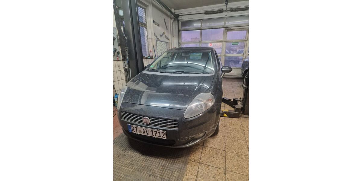 Fiat Punto 223.000 km 1.700 &euro; Reutlingen 72766