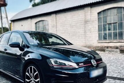 VW Golf 82.000 km 21.500 &euro; Bietigheim-Bissingen 74321