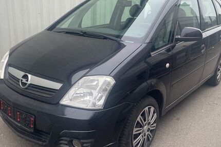 Opel Meriva 177.000 km 2.990 &euro; Böblingen 71034