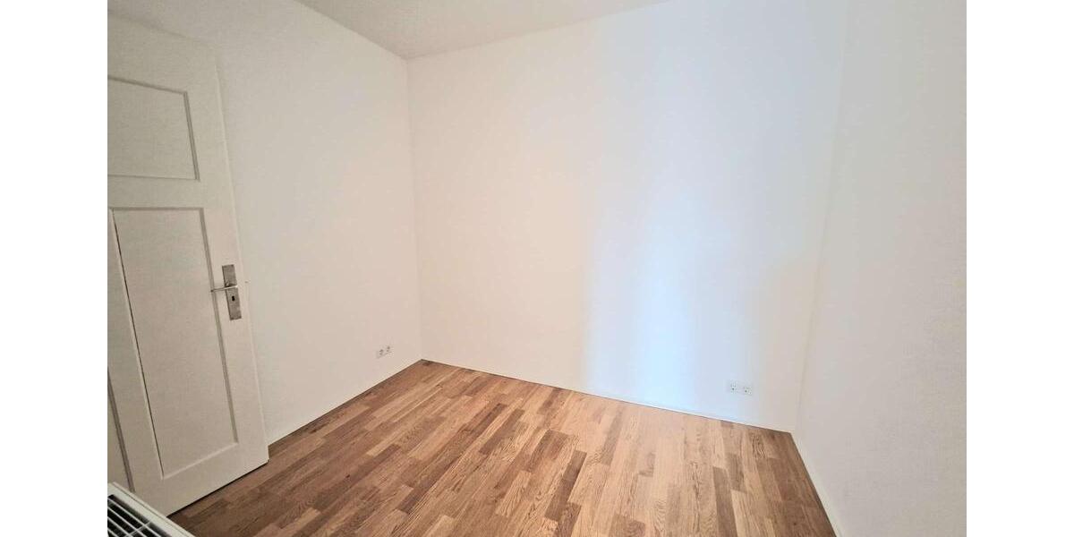 Dachgeschoßwohnung Stuttgart Stuttgart-Mitte - 5 Zimmer, 134 m&sup2;, 2.796&euro; | Angebot:25806143