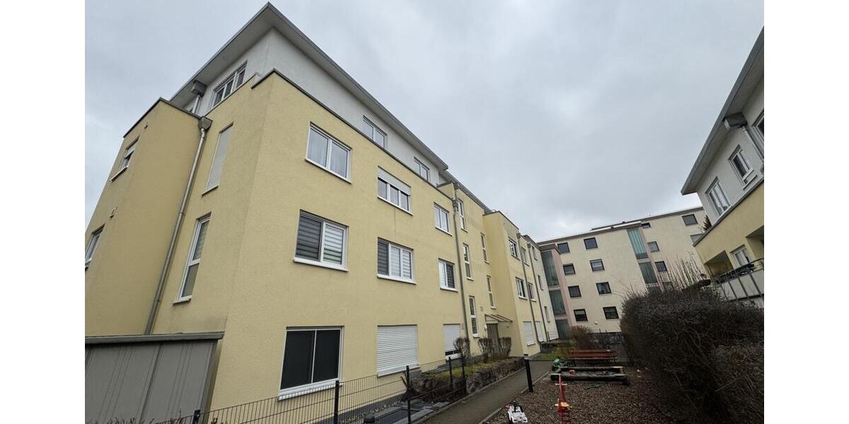 Erdgeschoßwohnung Gerlingen - 3.5 Zimmer, 79 m&sup2;, 1.100&euro; | Angebot:25328664