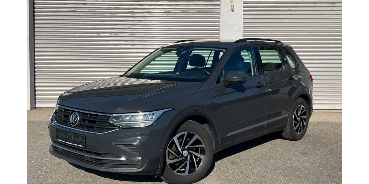 VW Tiguan 289.500 km 15.900 &euro; Hildrizhausen /Stuttgart 71157