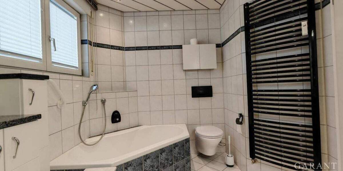 Einfamilienhaus Niefern Öschelbronn Niefern - 7 Zimmer, 239 m&sup2;, 579.000&euro; | Angebot:25778807