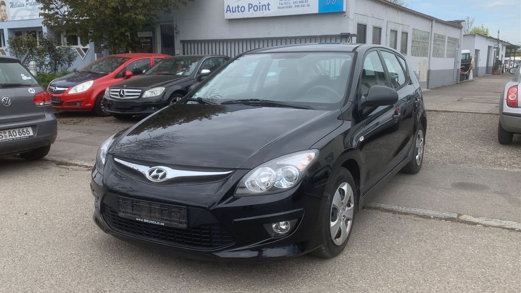 Hyundai i30 130.000 km 3.800 &euro; Fellbach-Stuttgart 70736
