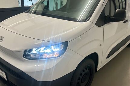 Toyota Proace City 76.792 km 12.990 &euro; LEONBERG 71229