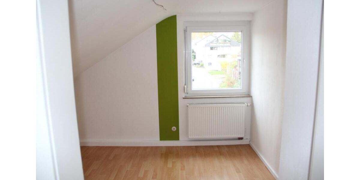 Dachgeschoßwohnung Esslingen am Neckar Hegensberg - 2 Zimmer, 50 m&sup2;, 700&euro; | Angebot:25392231