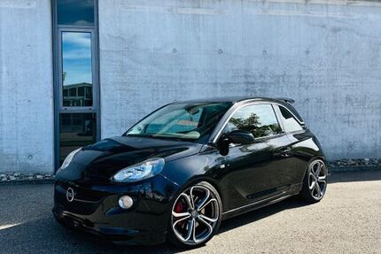 Opel Adam 131.000 km 8.900 &euro; Esslingen am Neckar 73734