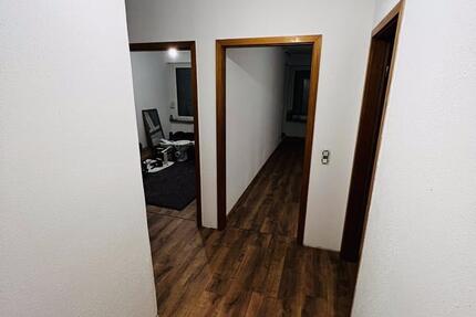 2Zimmer und große Terrasse - kurzfristig frei - frisch renoviert! 2 zimmer