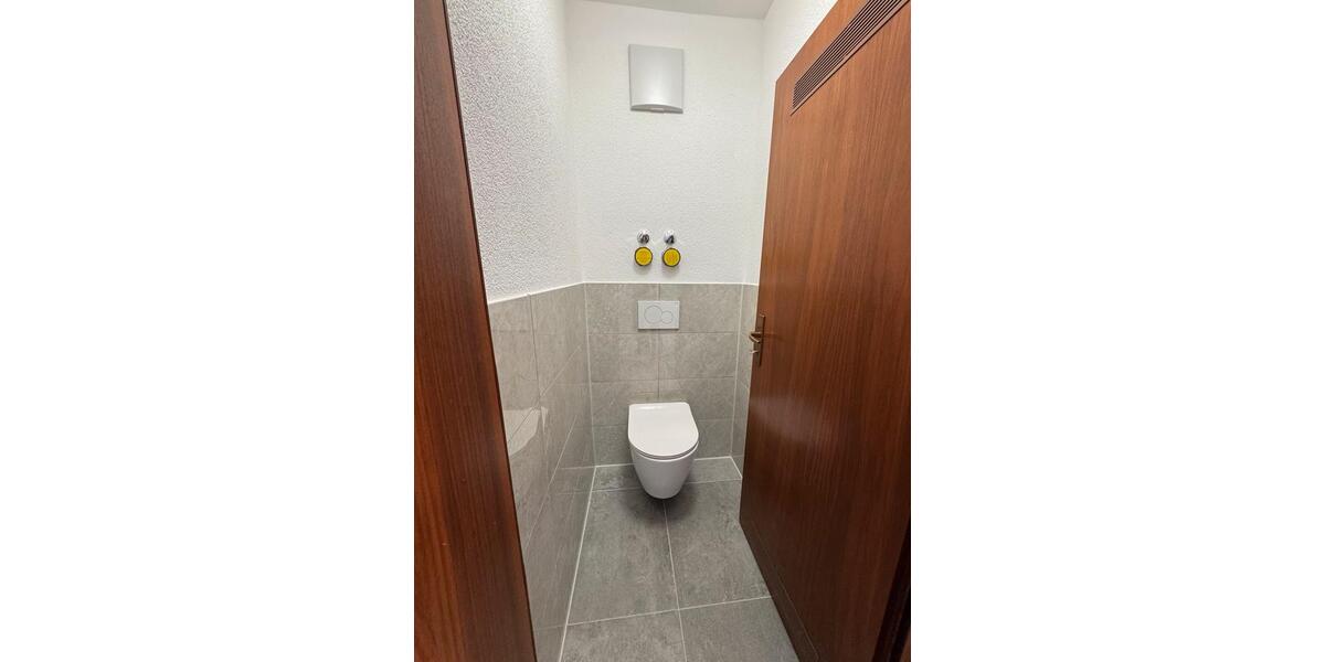 Etagenwohnung Stuttgart Zuffenhausen - 4 Zimmer, 85 m&sup2;, 1.600&euro; | Angebot:26648300