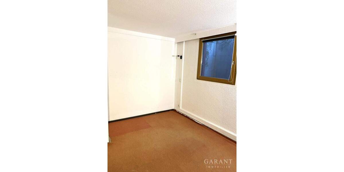 # Hobbyraum mit Außenstellplatz # 1 zimmer