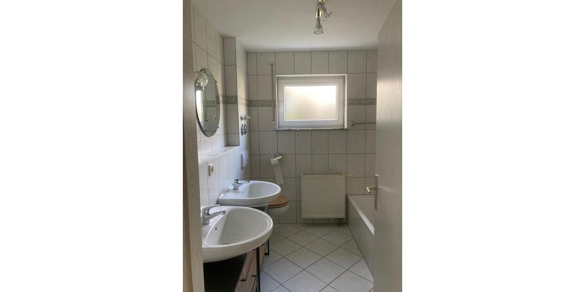 Erdgeschoßwohnung Rottenburg am Neckar - 3.5 Zimmer, 69 m&sup2;, 259.000&euro; | Angebot:27259748
