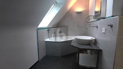 HELL UND HOCHWERTIG - GROßZÜGIG IN ESSLINGEN - Maisonettenwohnung Esslingen am Neckar Brühl | Angebot:27109368