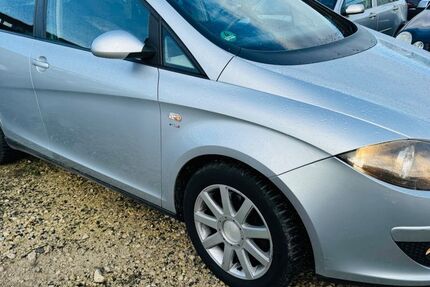 Seat Altea 212.000 km 2.499 € Filderstadt 70794