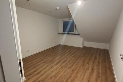 Wohnung Pforzheim Eutingen - 2.5 Zimmer, 67 m&sup2;, 600&euro; | Angebot:25948445