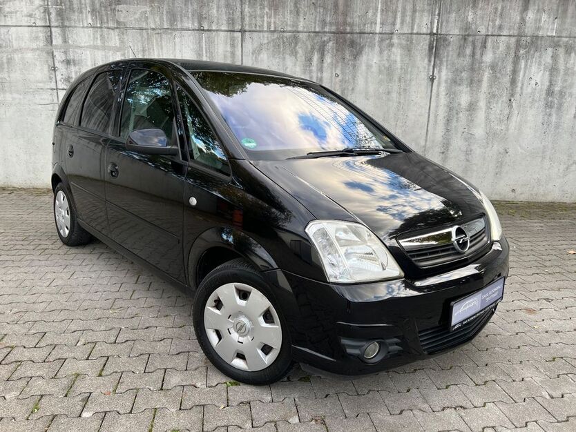 Opel Meriva 107.920 km 2.990 € Stuttgart 70378