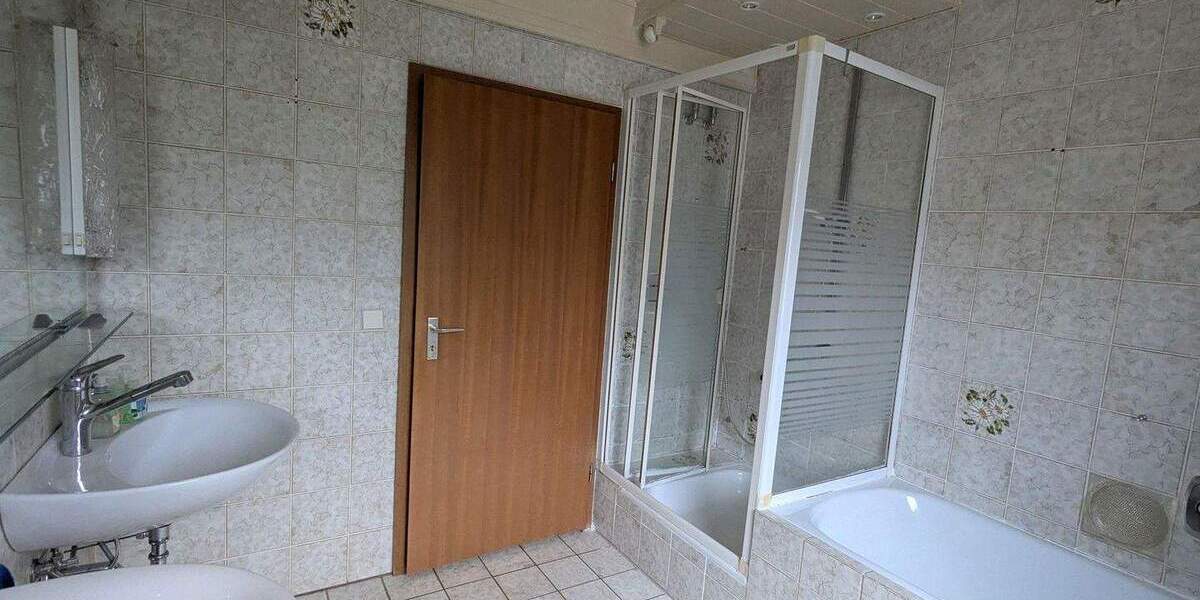 Einfamilienhaus Gültlingen (Wildberg) Gültlingen - 5 Zimmer, 180 m&sup2;, 569.000&euro; | Angebot:25654294