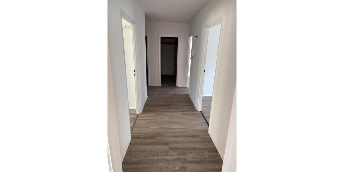 Helle 4-Zimmerwohnung mit Garage (93qm) zimmer